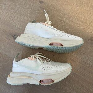 Nike Women’s Air Zoom Type Shoes Size 8.5